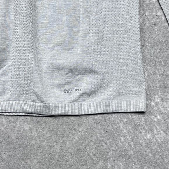 Nike Sweatshirt Womens Size Medium Gray Dri Fit Half Zip Pullover Jacket 2474 - Picture 7 of 14